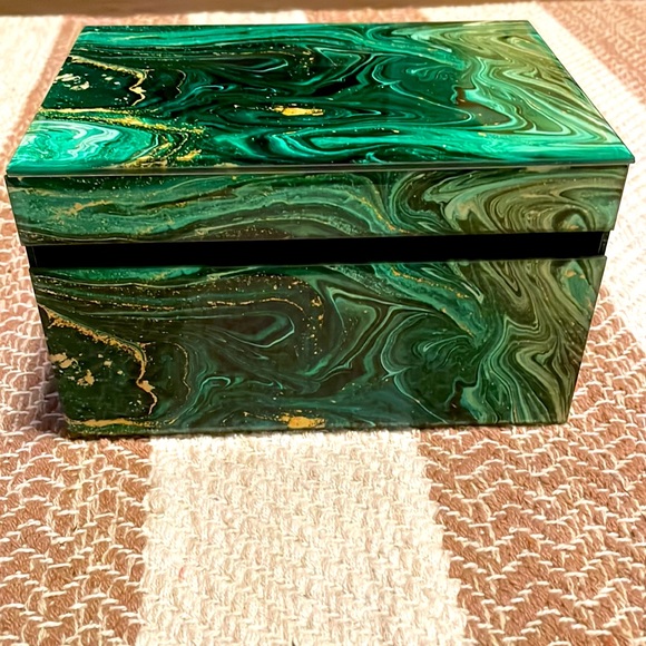 Jewelry Box - Picture 10 of 10